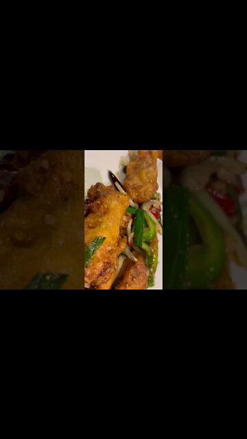 Thai style fried chicken with Thai sweet chili sauce. Love this favorite place.