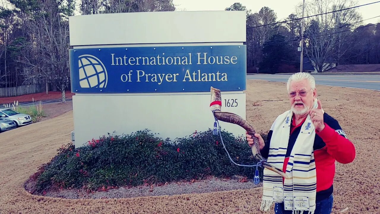 Blowing shofar over House of Prayer at Atlanta Georgia(1)