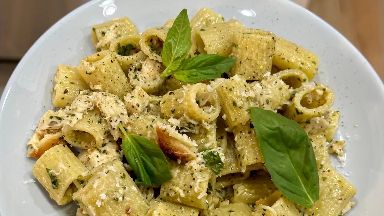 Pasta with pesto and lemon garlic chicken - so good!