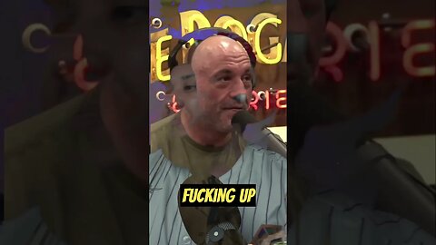 JOE ROGAN ON TRANS WOMEN IN SPORTS !!! 🤯🤬#joerogan #shorts #trending #funny #memes #comedy