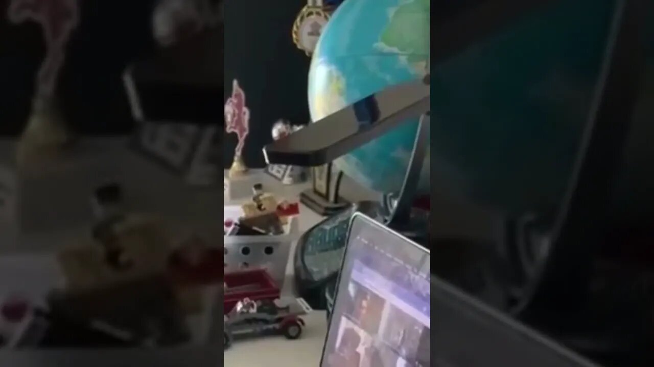 Aluno da esculacho em professor que tenta emplacar o gênero neutro
