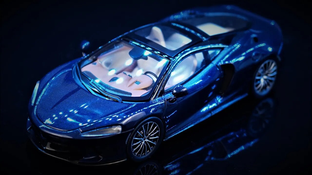 McLaren GT - Spark 1/43 - UNDER 2 MINUTES REVIEW