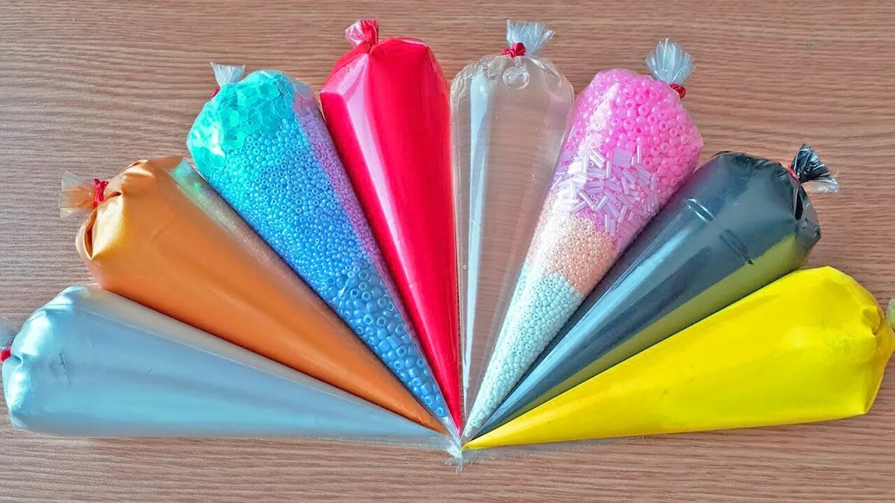 Making Crunchy Slime with Piping Bags #222