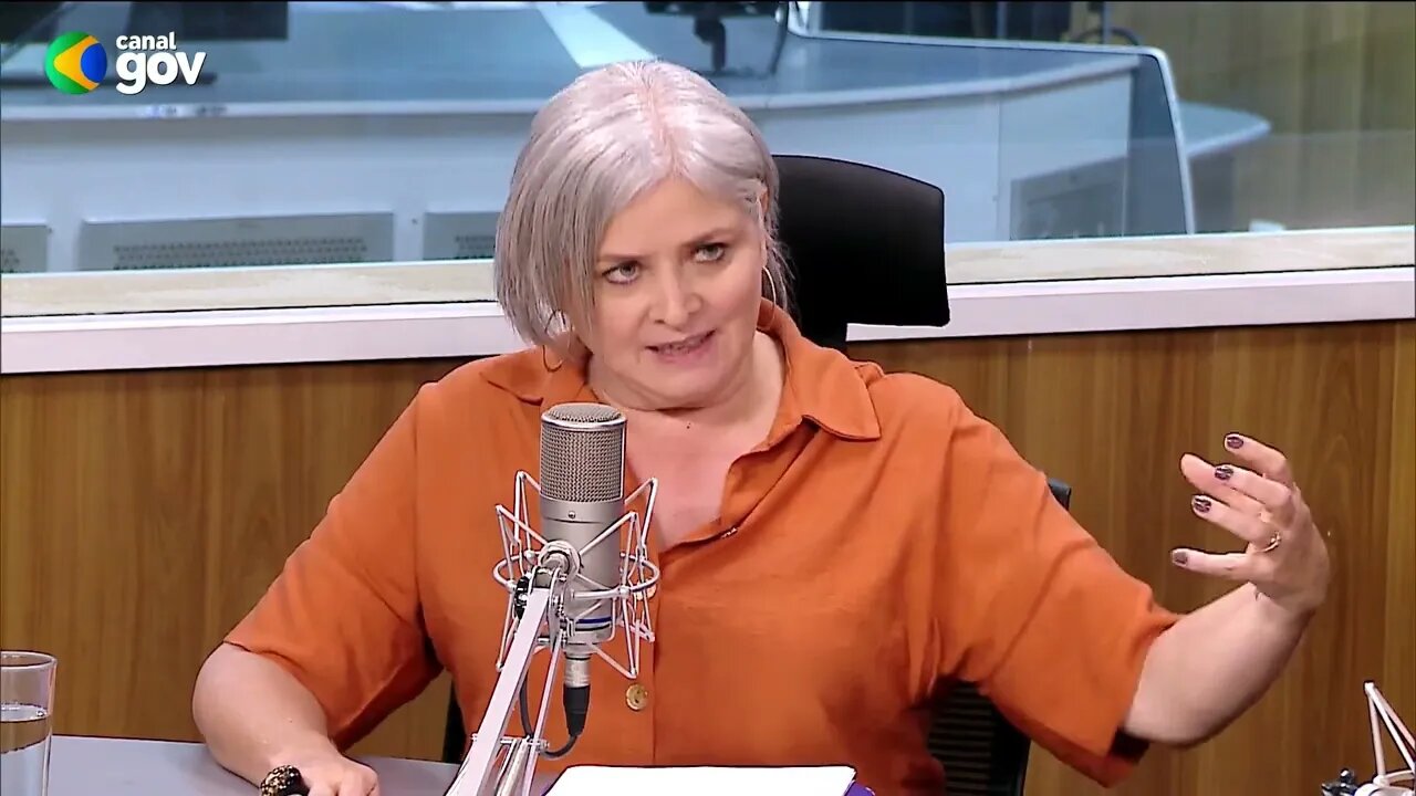 A Voz do Brasil entrevista Denise Motta Dau