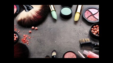 명품 피부를 망치는 42가지 진실, 정혜신, 최지현, 한방화장품에는특별한것이있다, 나이들수록고급화장품, 아로마 오일은 천연 피부미용 성분?, 급속한 수분 증발, 3초 안에 보습제?