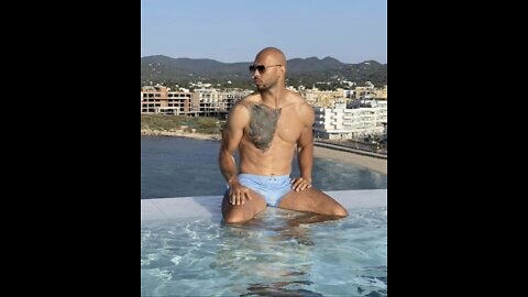 OMG IT’S ANDREW TATE