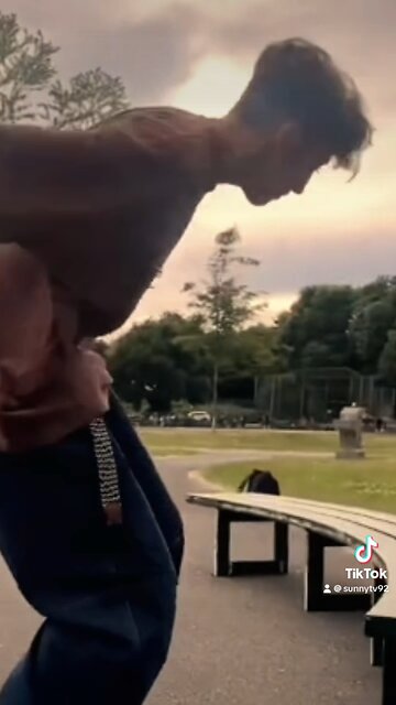 He really smooth with it 🌊🛹