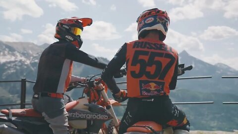 Kailub Russell vs Chris Birch on the new KTM 300 EXC ERZBERGRODEO KTM