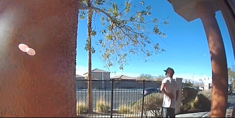 Video: Man takes off clothes while near children in SW Las Vegas