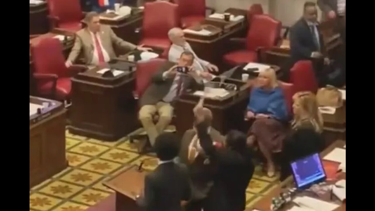 Republicans Grow a Backbone, Officially Expel Tennessee Democrat Who Led Insurrection