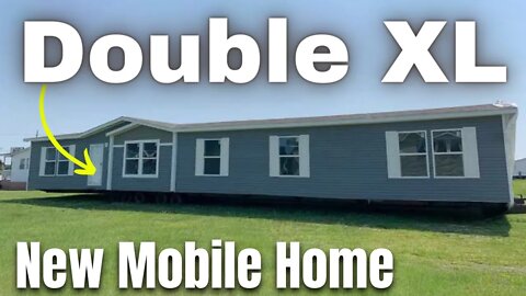 MONSTER-Sized Mobile Home With The BEST Floor Plan I’ve Laid My Eyes On!