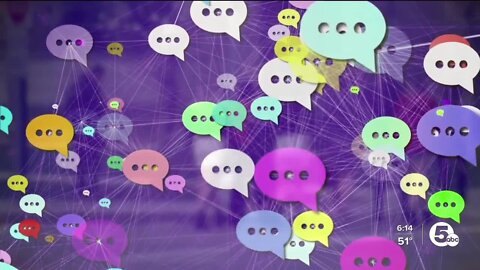 Tips from tech experts on how to protect yourself amid spike in 'smishing' scams