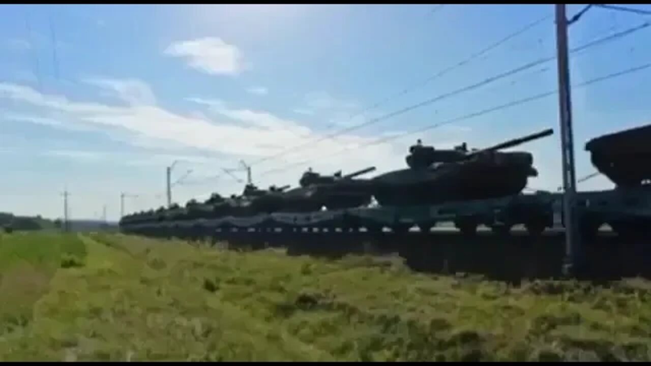 🇵🇱Polnische T-72-Panzer fahren durch Polen in Richtung ukrainische Grenze