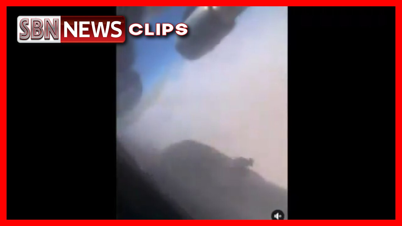 Horrific Footage Purporting to Show an Afghan Caught in the Landing Gear of a C-17 - 3080
