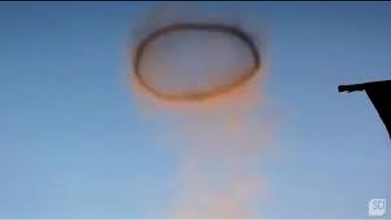 Strange UFO caught on camera