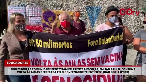 Professores e comunidade protestam contra a volta às aulas