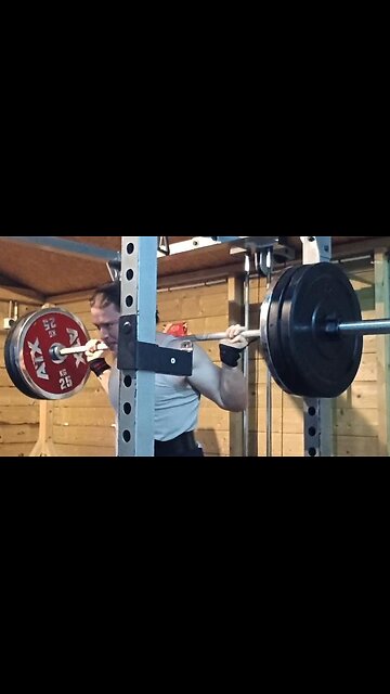 Easy 2 x 5 140 Kgs High-Bar Squat Back-offs. Last Set