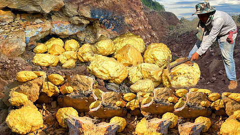 Amazing Mining a lot TREASURES GOLD by K9 DOG - Skills Man & Dog Searching Gold Under Stone