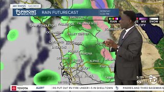 ABC 10News Pinpoint Weather with Weather Anchor Moses Small