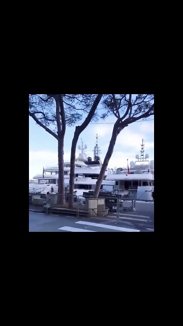 AMERICAN TAXPAYERS MONEY💰🛥️🤑END UP IN UKRAINIAN OLIGARCHS POCKETS🇺🇦💸🛳️💫