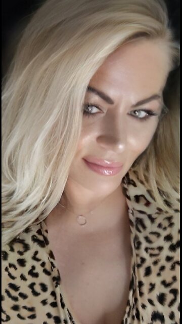 car crashese through ER in Texas