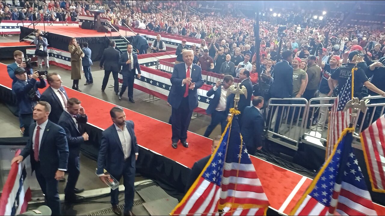 Trump Pittsburgh 2024-11-04 PPG arena