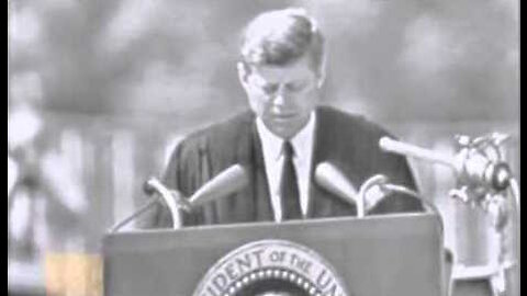 60 vite nga fjalimi madhështor i Presidentit John F. Kennedy mbi paqen ...