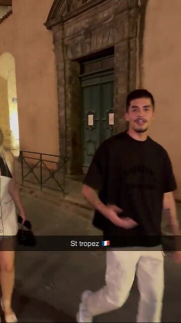 Sneako Speaking French