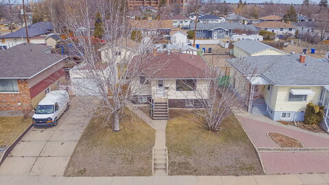 For Sale - 680, 8th Street SW, Medicine Hat, Alberta Canada