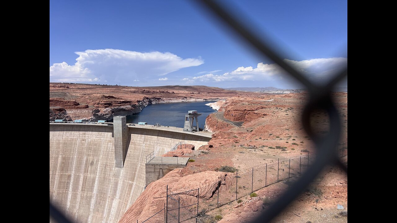 Glen Canyon Dam in Page Arizona, Driving POV