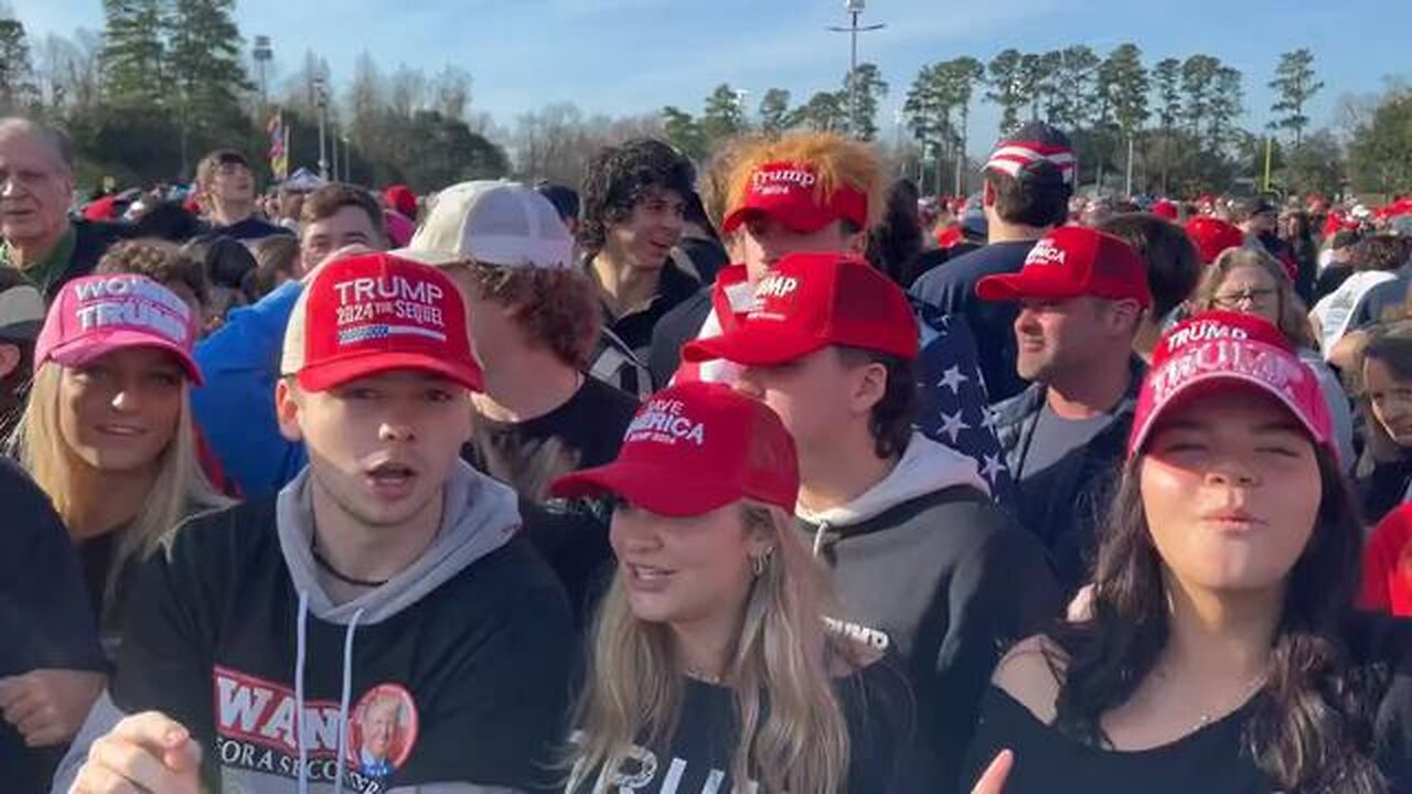 South Carolina Stands With Trump. | "WE LOVE TRUMP."