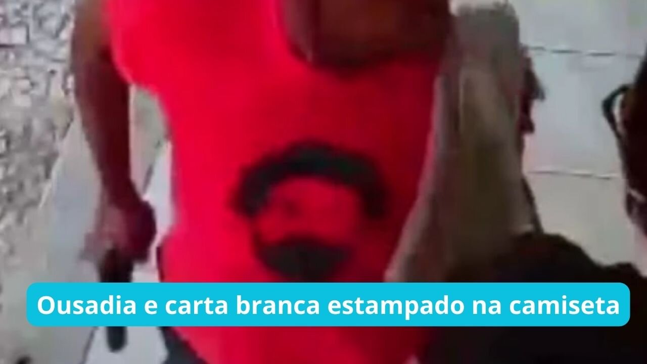 Os "bandidinhos" estão mais ousados e tem carta branca estampada na camiseta