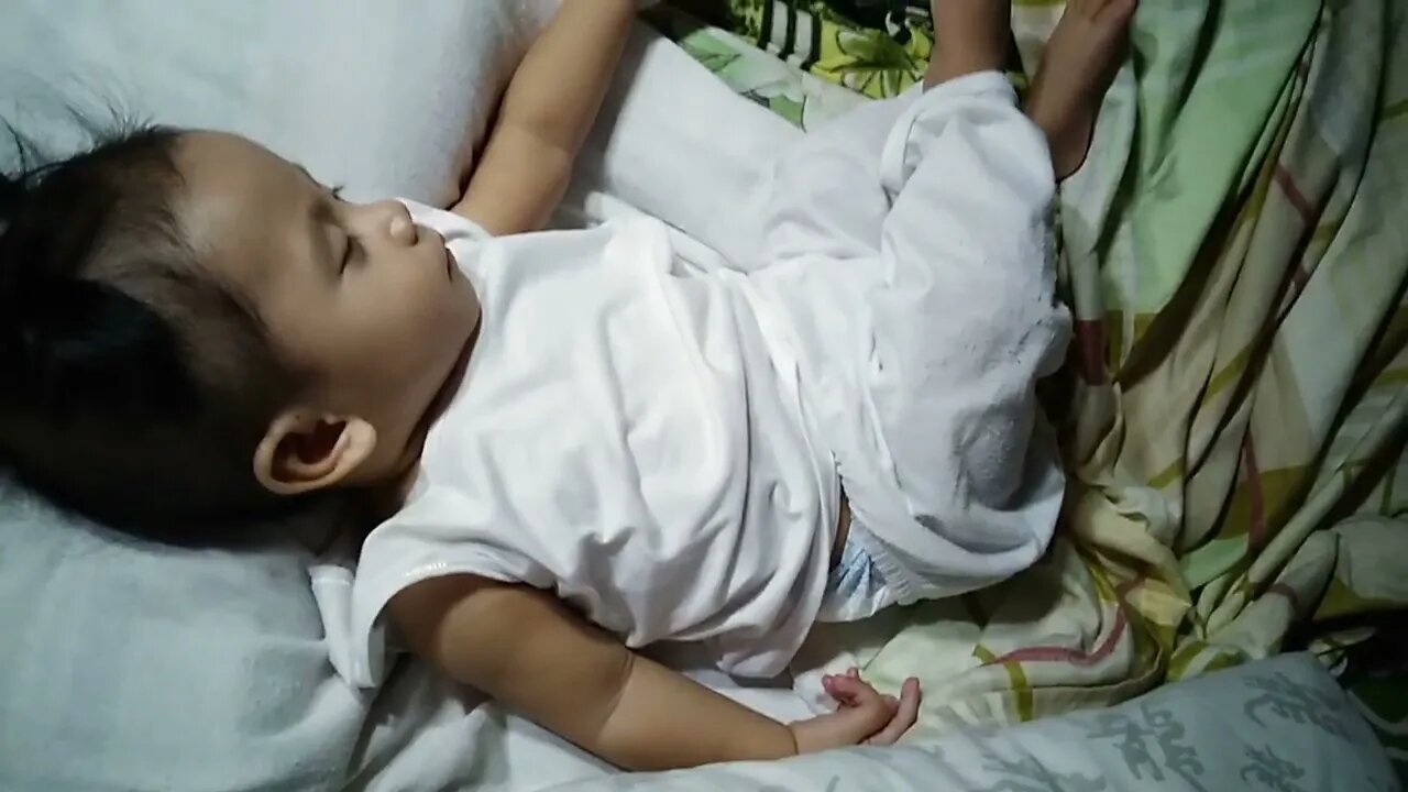 Jun Jun way of sleeping.