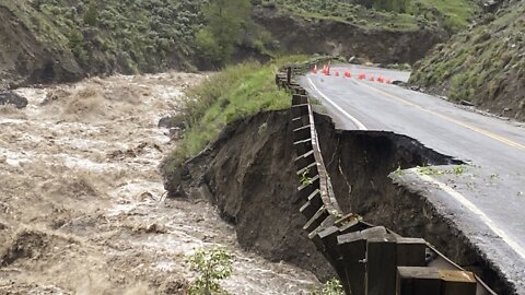 Yellowstone Flooding Prompts 10,000 To Flee National Park