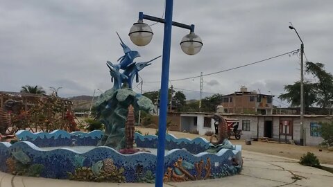 EN EL MUELLE DE ZORRITOS - TUMBES