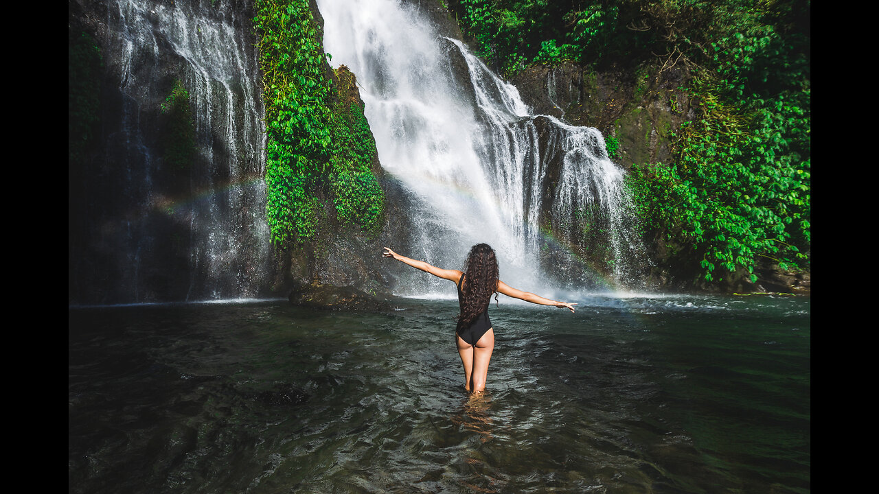 Wojna Chill: One Hour of Waterfall Relaxation