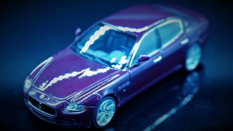 Maserati Quattroporte - Minichamps 1/43 - 2 MINUTES REVIEW