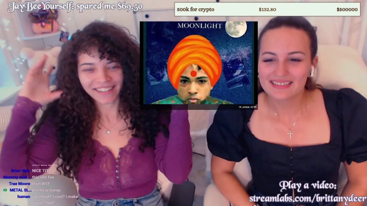 2 Girls 1 Stream