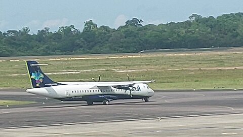 ATR72-600 PR-AKN taxia e decola de Manaus para Eirunepé