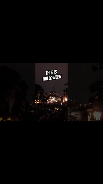 Entry marquee for Haunted Mansion Holiday #disneyland #hauntedmansionholiday #jackskellington