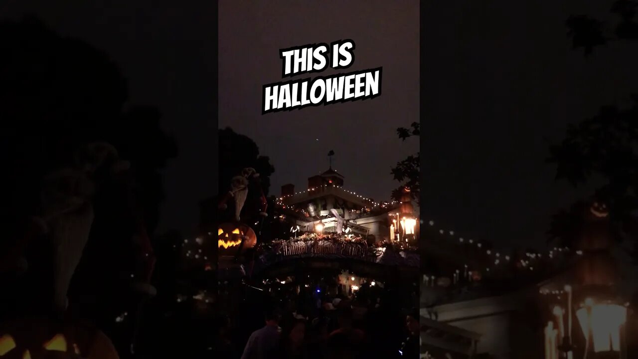 Entry marquee for Haunted Mansion Holiday #disneyland #hauntedmansionholiday #jackskellington