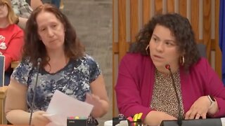 School Board SILENCES Concerned Mother, Forbid Her From Reading Assignment Given To Her Daughter