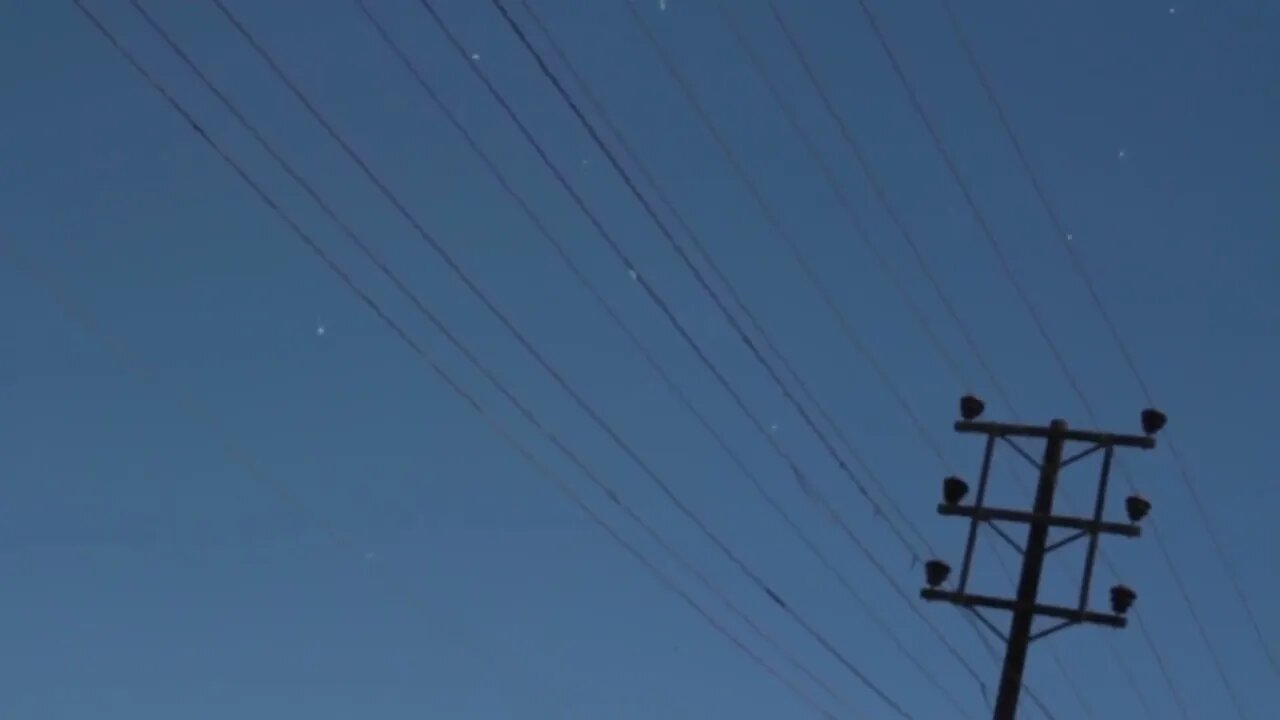 Strange UFO Sighting in the Sky of Los Angeles