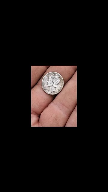 'nother silver #metaldetecting #silver #silverdime #Mercury #treasure #duckdynasty #relic #coins