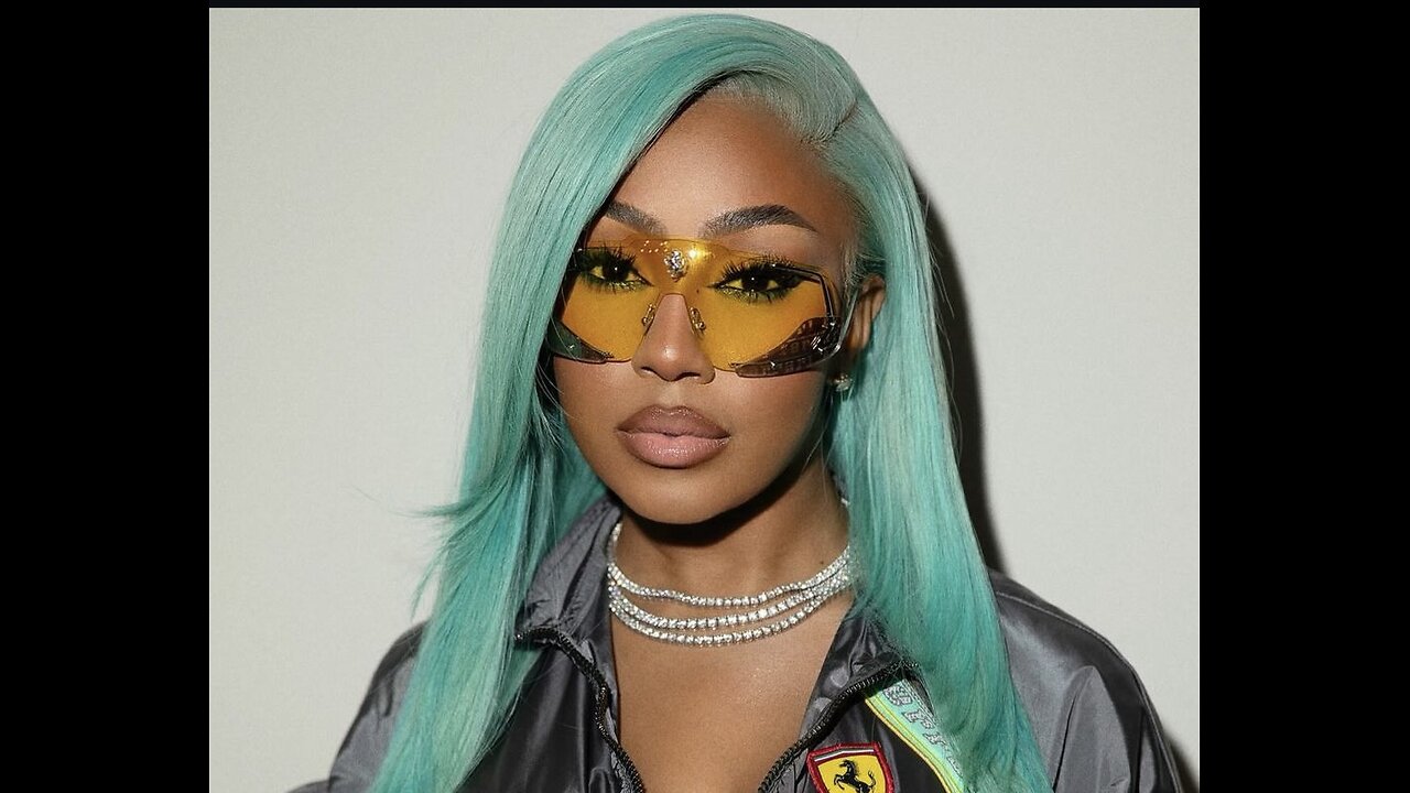 Yung Miami Out & About Looking 🤩🤩 #NYFW #yungmiami