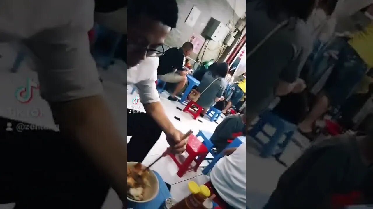 Sticky Rice With Chicken With Great Friend Toam