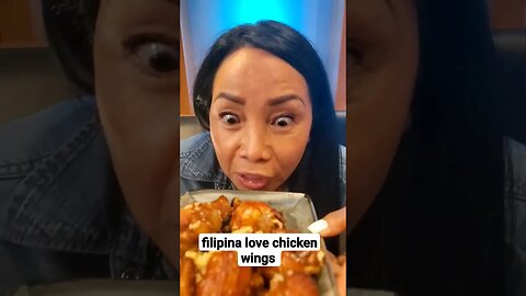 Filipina love chicken wings😃#love