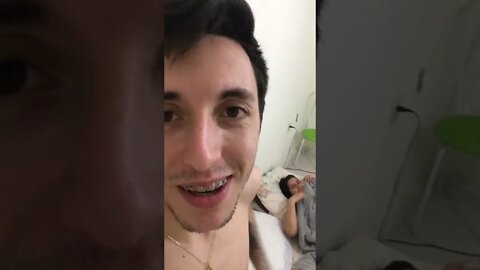 Love moments quebrou a cama kkk #shorts #nicolascagezinho