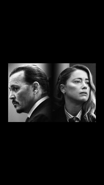 Amber Heard Was The Only One NOT Clapping