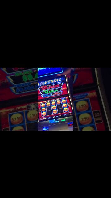 She Finally Gave It Up! Massive Jackpot on "Sahara Gold" #shorts